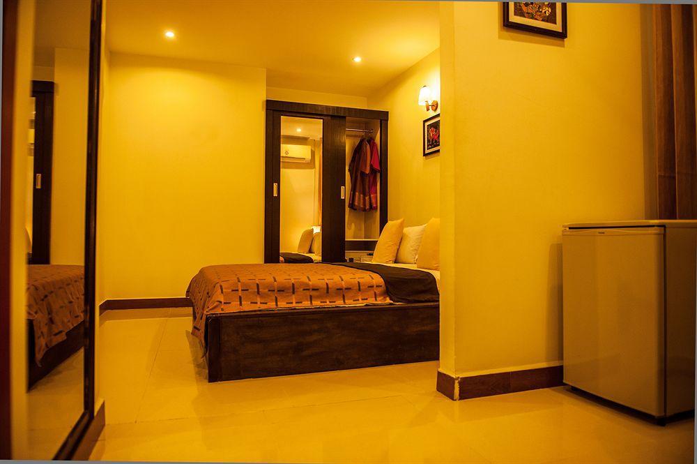 One Up - Banana Hotel Phnompenh Exteriér fotografie
