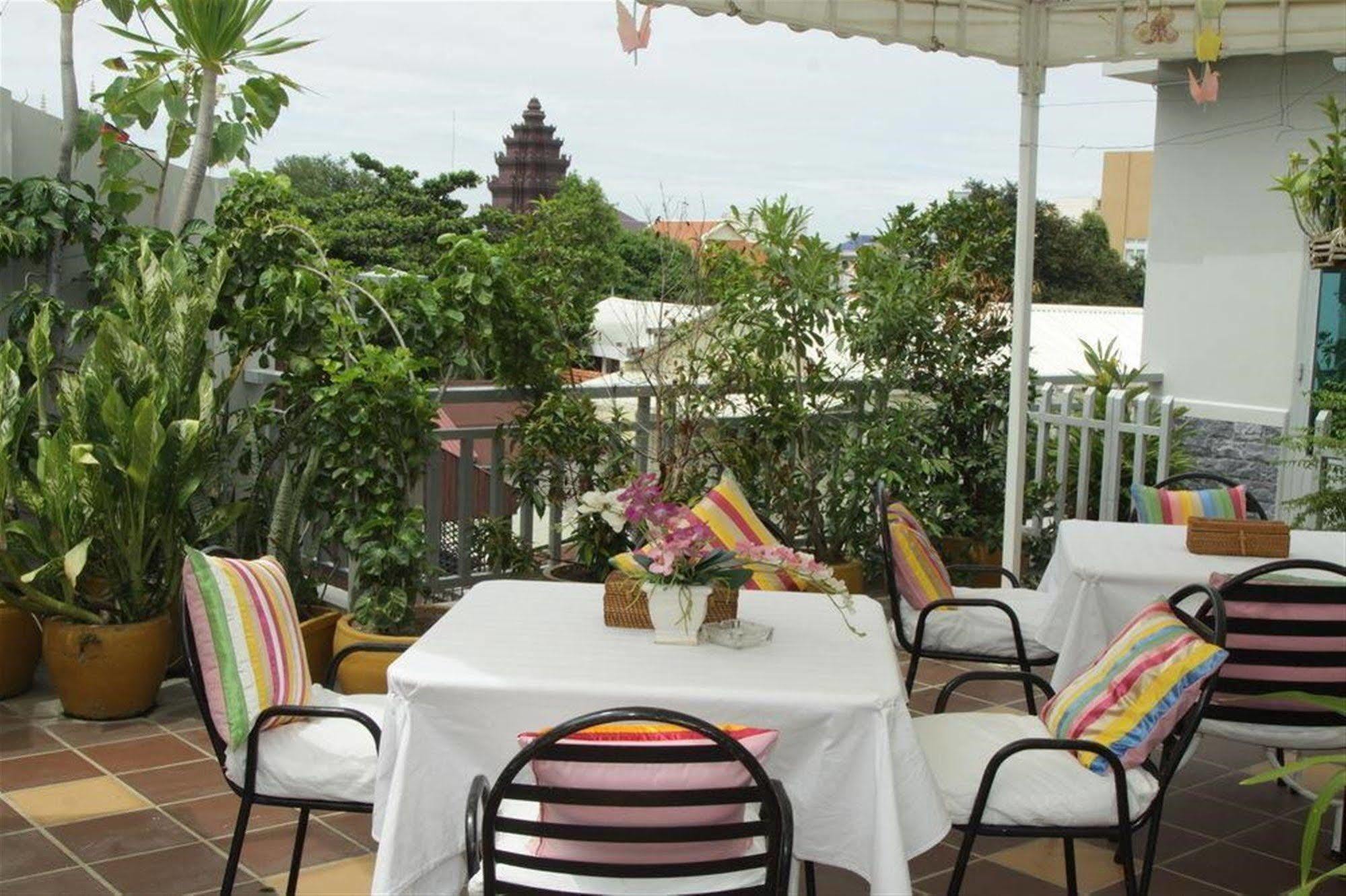 One Up - Banana Hotel Phnompenh Exteriér fotografie