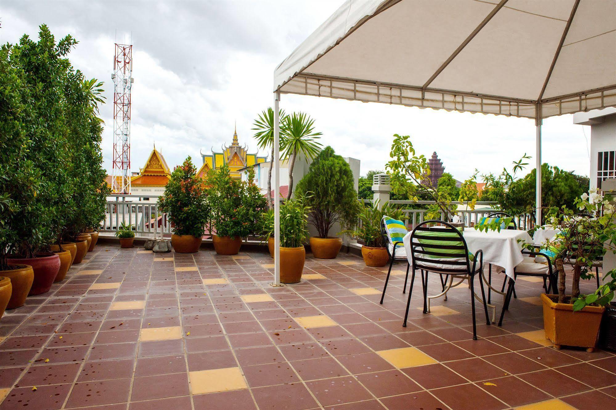One Up - Banana Hotel Phnompenh Exteriér fotografie