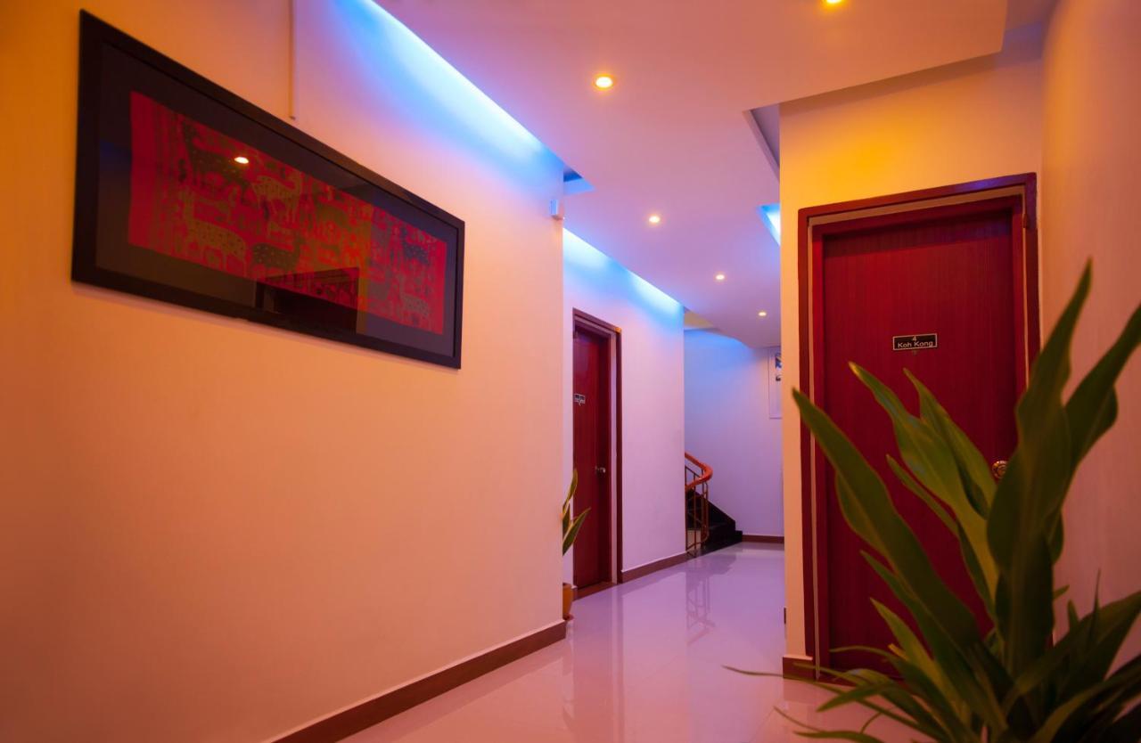One Up - Banana Hotel Phnompenh Exteriér fotografie